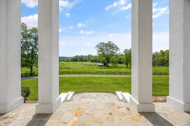 307 N Burn Rd, Niota, TN 37826