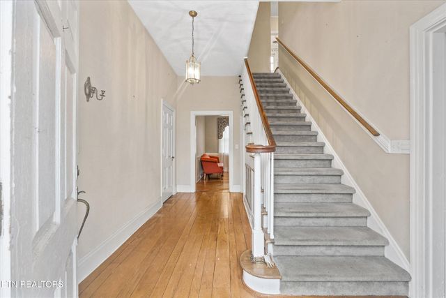 307 N Burn Rd, Niota, TN 37826