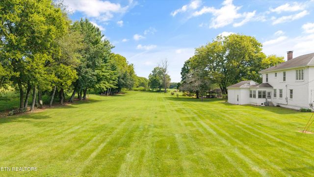 307 N Burn Rd, Niota, TN 37826