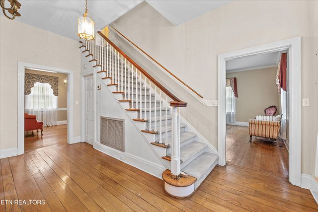 307 N Burn Rd, Niota, TN 37826