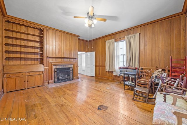 307 N Burn Rd, Niota, TN 37826