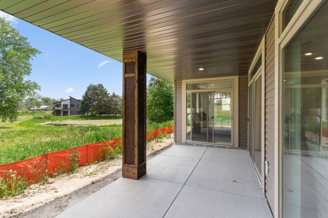 1958 Woods Point, Waconia, MN 55387