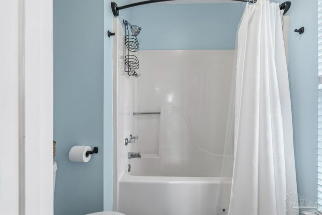 8089 Baywind Cir, Pensacola, FL 32514