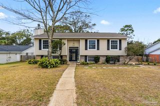 8089 Baywind Cir, Pensacola, FL 32514