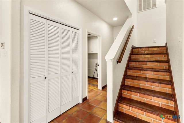 1815 Lakeside Drive, Canyon Lake, TX 78133