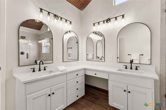 1815 Lakeside Drive, Canyon Lake, TX 78133