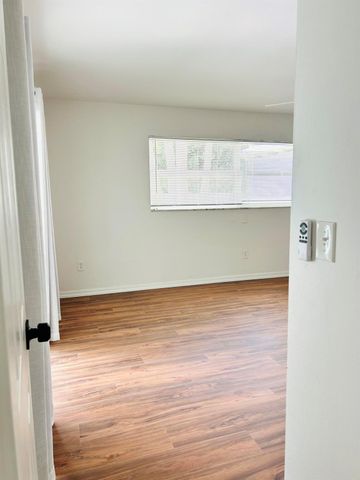 162 Beacon Lane, Jupiter Inlet Colony, FL 33469