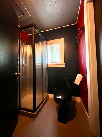 1418 Johnson Avenue, Klamath Falls, OR 97601