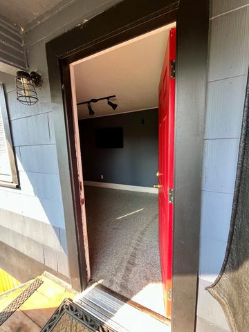 1418 Johnson Avenue, Klamath Falls, OR 97601