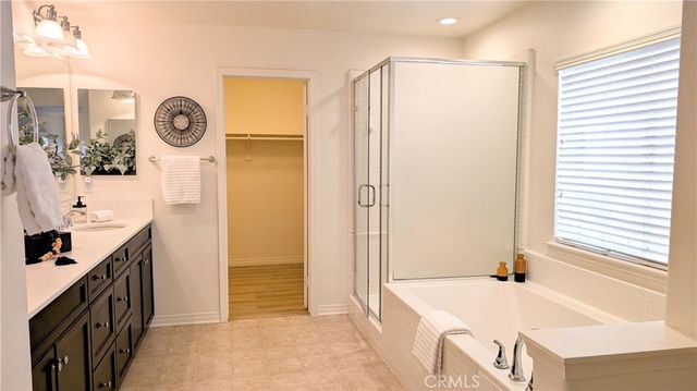 6341 Waterstone, Fontana, CA 92336