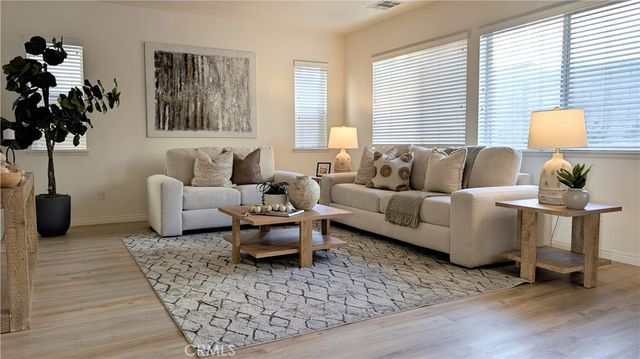 6341 Waterstone, Fontana, CA 92336