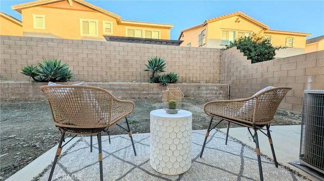 6341 Waterstone, Fontana, CA 92336