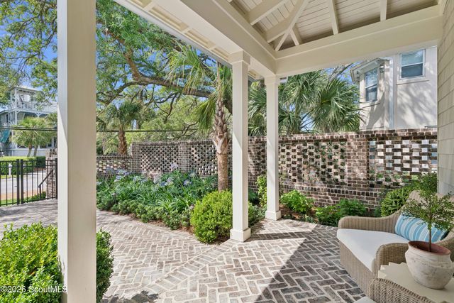 4202 1st Street, St. Simons Island, GA 31522
