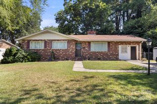 1521 W Colonial Drive, Salisbury, NC 28144