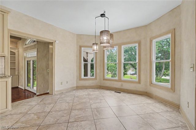 5671 Brownstone Circle NW, Canton, OH 44718