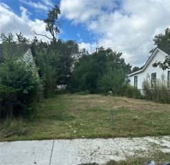 2105 Morris Avenue, Lincoln Park, MI 48146