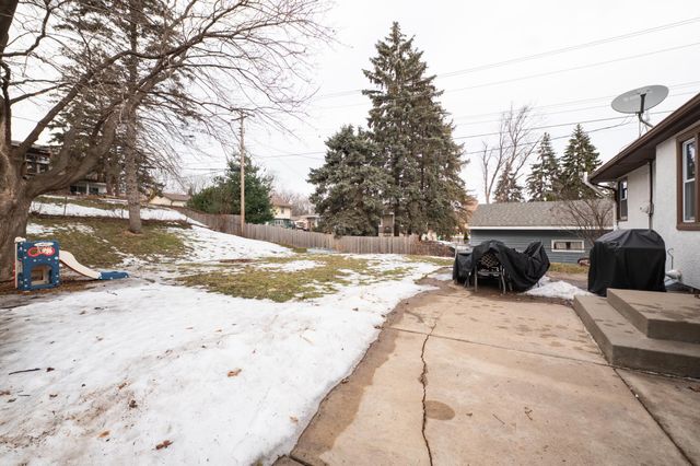 7267 Cleve Avenue E, Inver Grove Heights, MN 55076