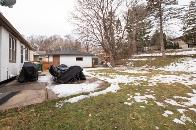 7267 Cleve Avenue E, Inver Grove Heights, MN 55076