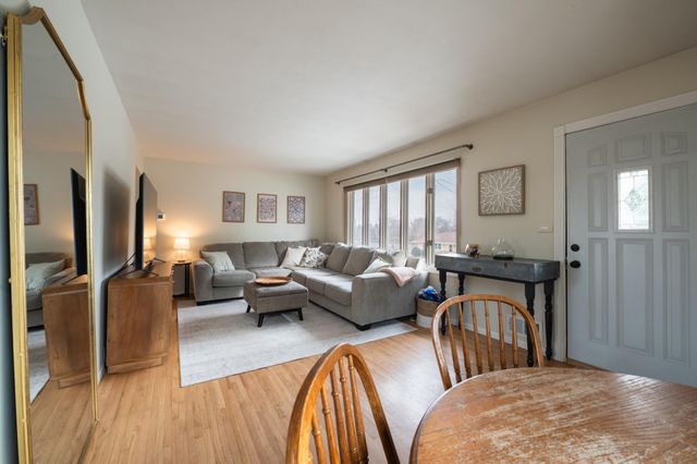 7267 Cleve Avenue E, Inver Grove Heights, MN 55076