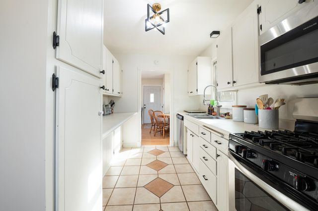 7267 Cleve Avenue E, Inver Grove Heights, MN 55076