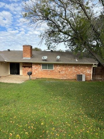 1434 Northridge Drive, Carrollton, TX 75006