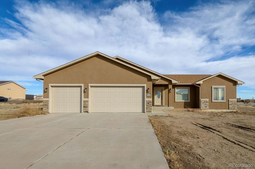 1326 N Farley Drive, Pueblo West, CO 81007