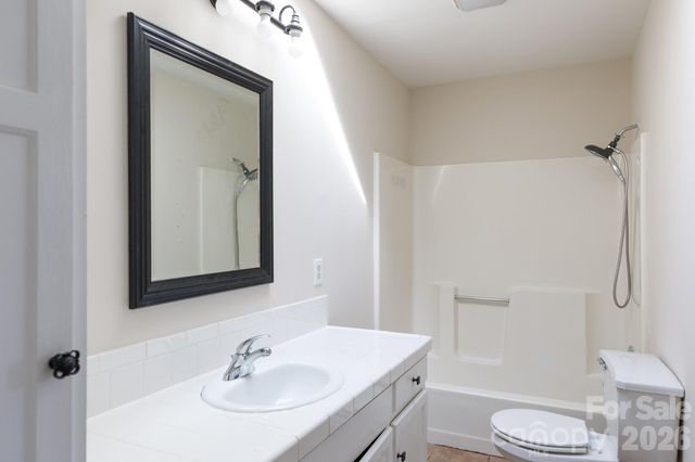 224 W 4th Avenue, Gastonia, NC 28052