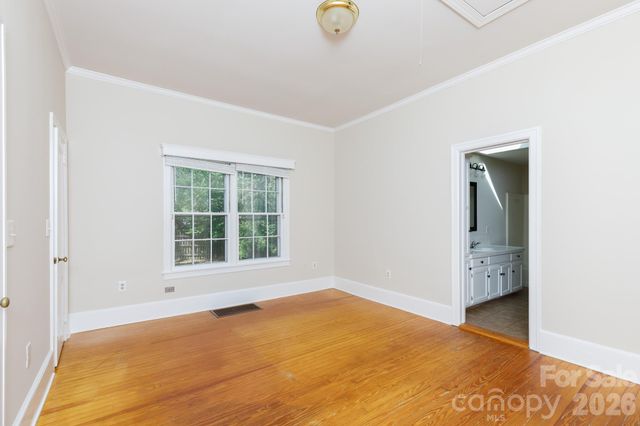 224 W 4th Avenue, Gastonia, NC 28052