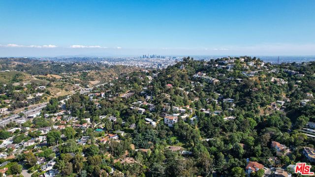 7207 Woodrow Wilson Drive, Los Angeles, CA 90068