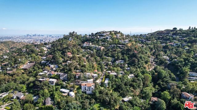 7207 Woodrow Wilson Drive, Los Angeles, CA 90068
