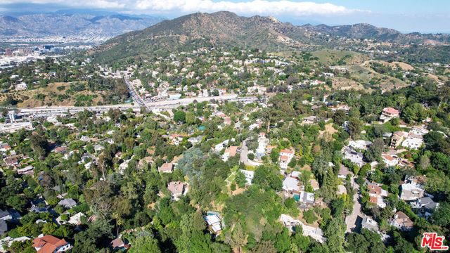 7207 Woodrow Wilson Drive, Los Angeles, CA 90068