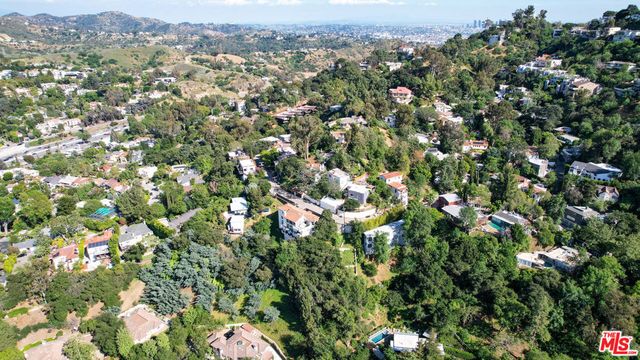 7207 Woodrow Wilson Drive, Los Angeles, CA 90068