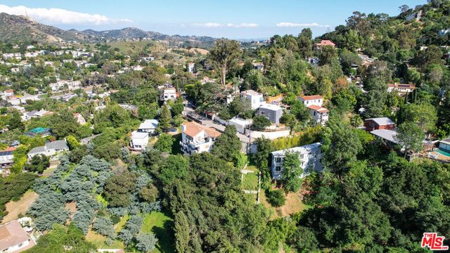 7207 Woodrow Wilson Drive, Los Angeles, CA 90068