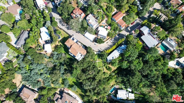 7207 Woodrow Wilson Drive, Los Angeles, CA 90068