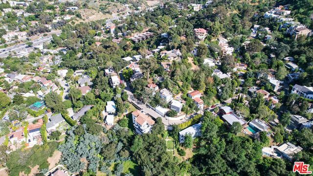 7207 Woodrow Wilson Drive, Los Angeles, CA 90068