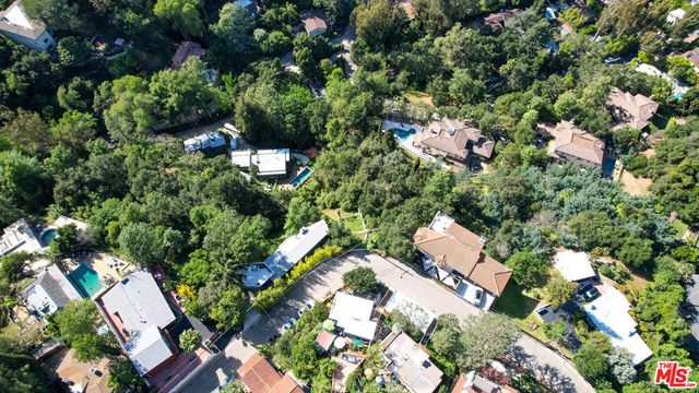 7207 Woodrow Wilson Drive, Los Angeles, CA 90068