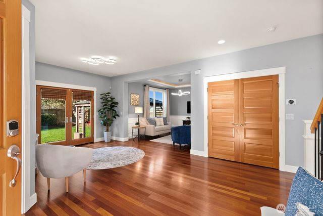 21804 Quiet Water Loop, Lake Tapps, WA 98391