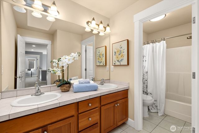 21804 Quiet Water Loop, Lake Tapps, WA 98391