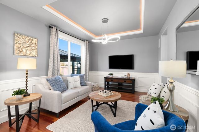 21804 Quiet Water Loop, Lake Tapps, WA 98391