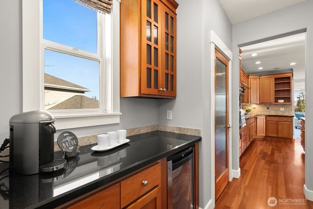 21804 Quiet Water Loop, Lake Tapps, WA 98391