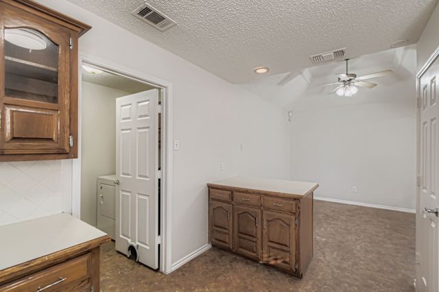 305 Bryan Place, Cedar Hill, TX 75104