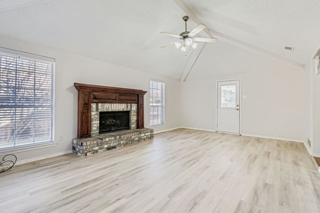 305 Bryan Place, Cedar Hill, TX 75104