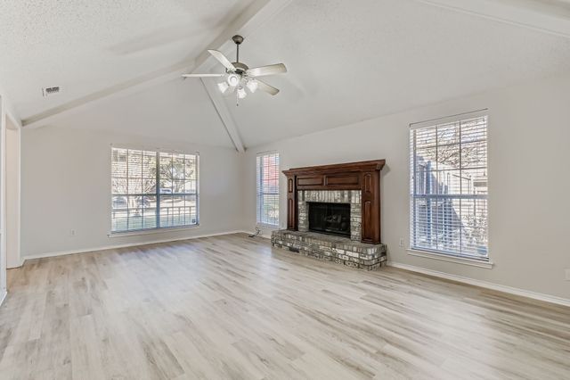 305 Bryan Place, Cedar Hill, TX 75104