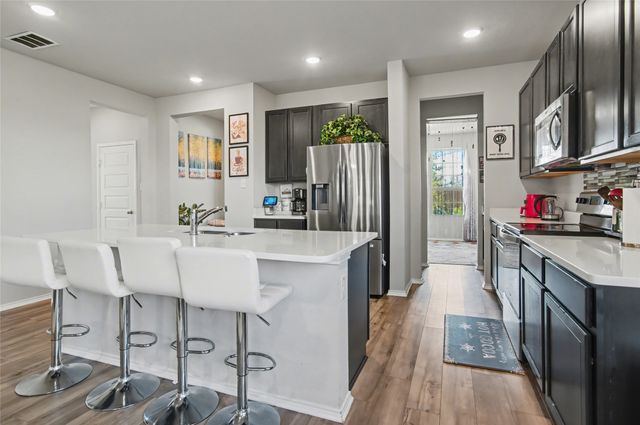 7912 Schooner Drive, Fort Worth, TX 76179