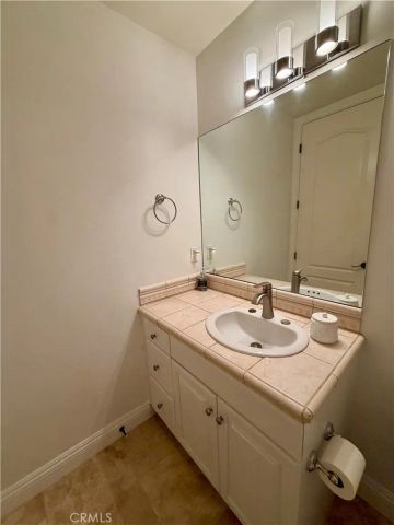 703 11th Street, Hermosa Beach, CA 90254