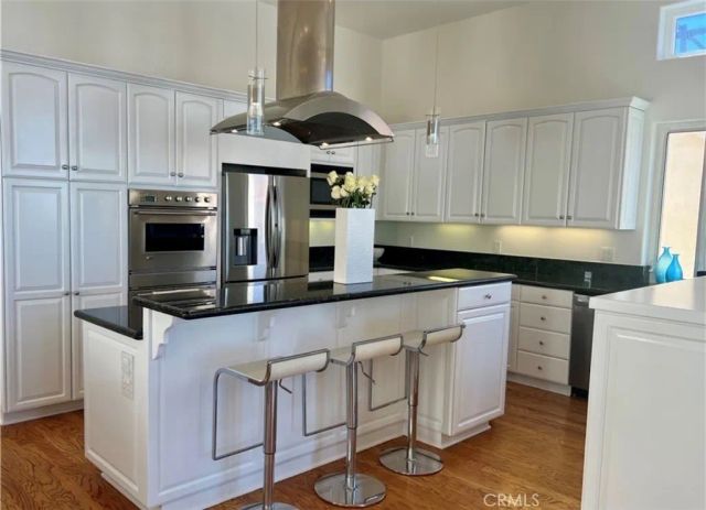 703 11th Street, Hermosa Beach, CA 90254