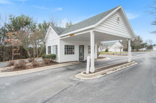 2498 E Turning Leaf Way, Fruitport Twp, MI 49415