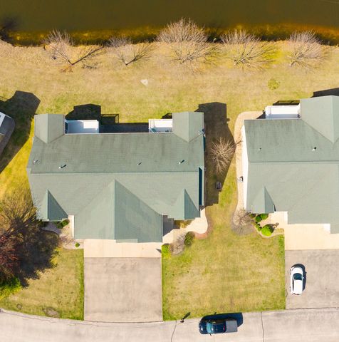 2498 E Turning Leaf Way, Fruitport Twp, MI 49415