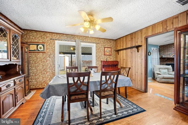 2836 WINDSOR DR, Bensalem, PA 19020