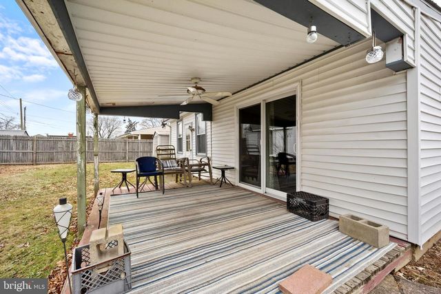 2836 WINDSOR DR, Bensalem, PA 19020